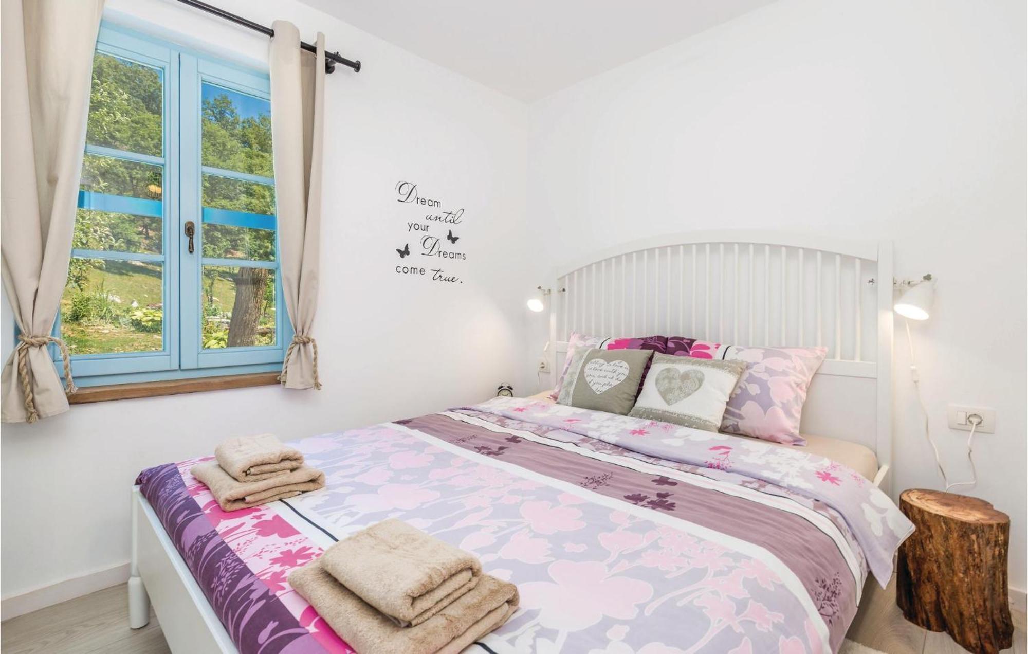 Stunning Home In Jurdani With Wifi Mucici Exteriör bild